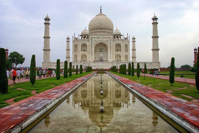 Taj Mahal best to visit places in India